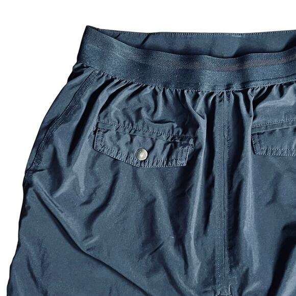 Athleta Women’s Sz 8 Black Vienna Cargo Skort Skirt Featherweight Stretch Pocket - Picture 9 of 12